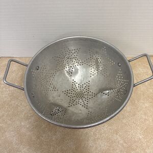 Vintage 9" 7 Star Colander Aluminum Footed Strainer Primitive Farmhouse
